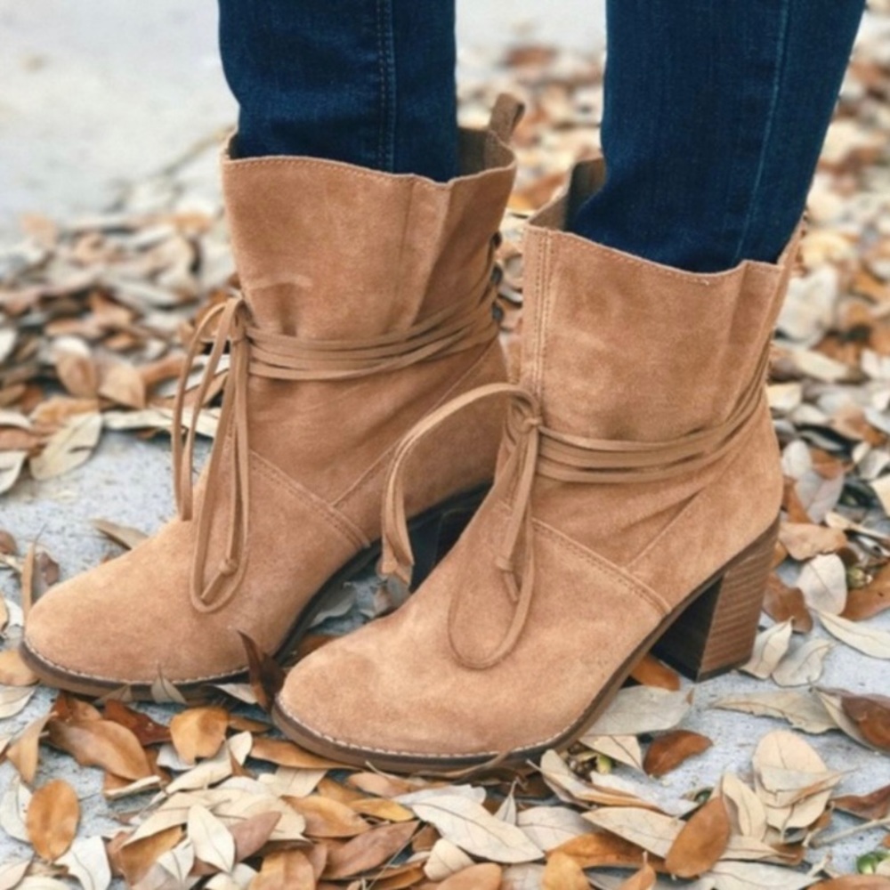 TOMS Mila Leather Boot Size 7 Toffee Suede NWOT